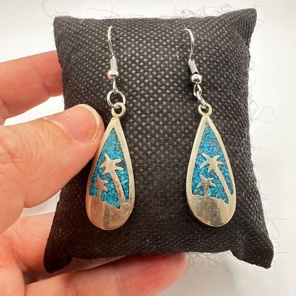 SALE! Alpaca Mexico stamped palm tree and crushed stone dangle earrings! - Picture 1 of 10